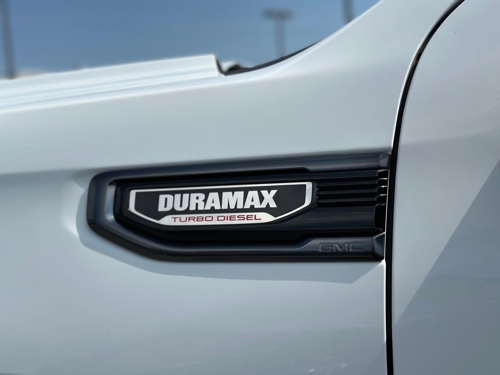 Used 2023 GMC Sierra 1500 AT4 w/ Technology Package AWD/4WD image 42