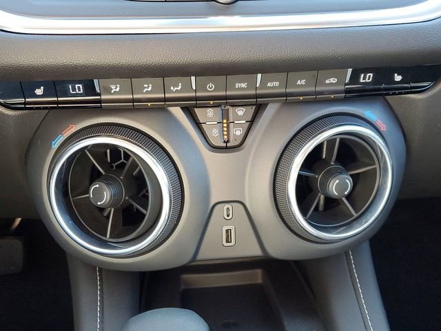 Used 2023 Chevrolet Blazer LT w/ Convenience Package image 17