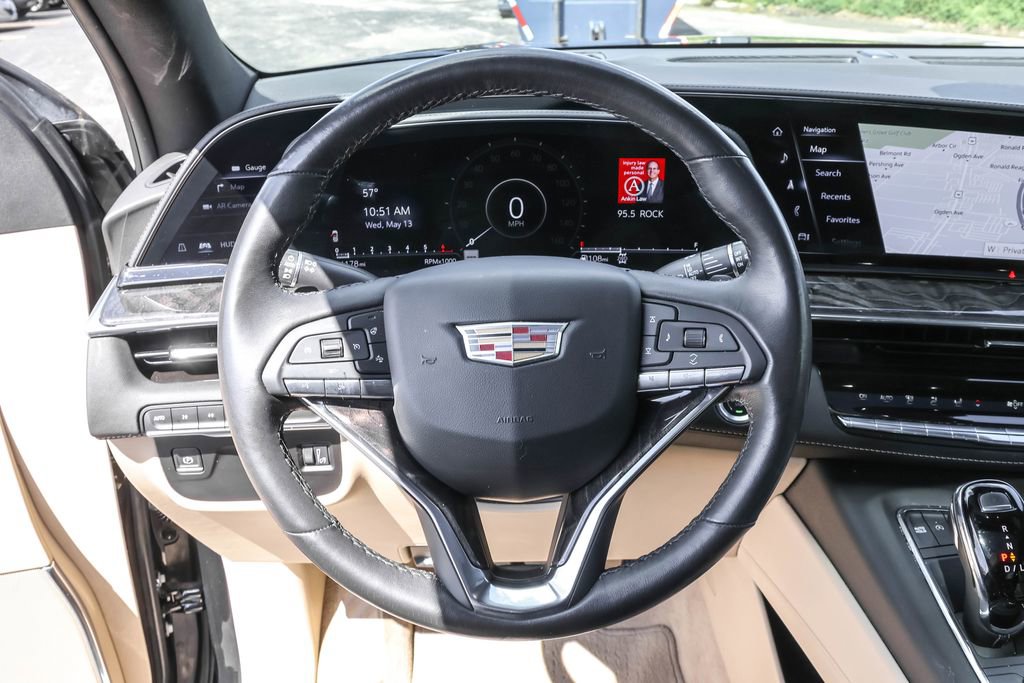 Used 2023 Cadillac Escalade Premium Luxury AWD/4WD image 22
