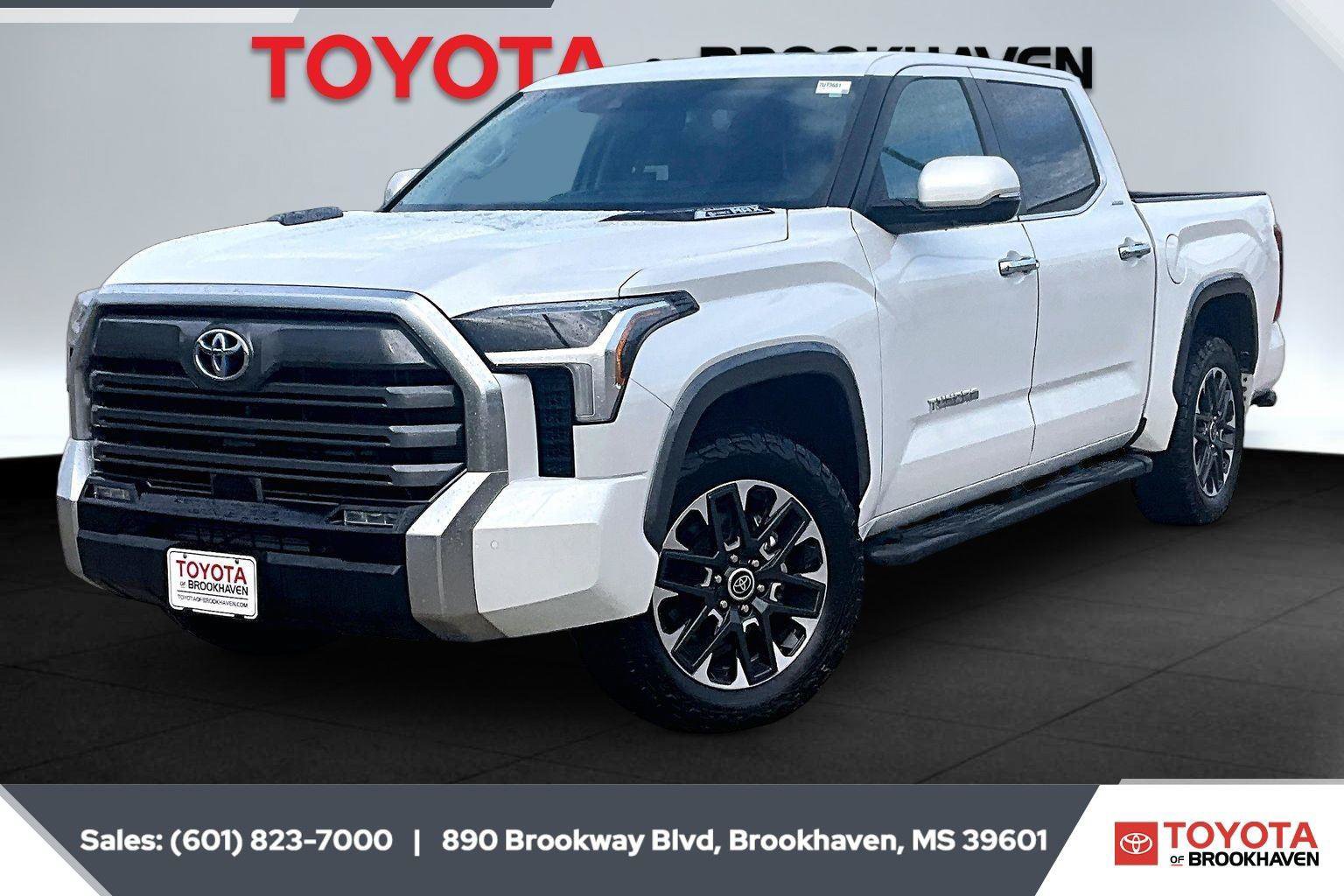 Used 2024 Toyota Tundra Limited w/ Power Package AWD/4WD image 10