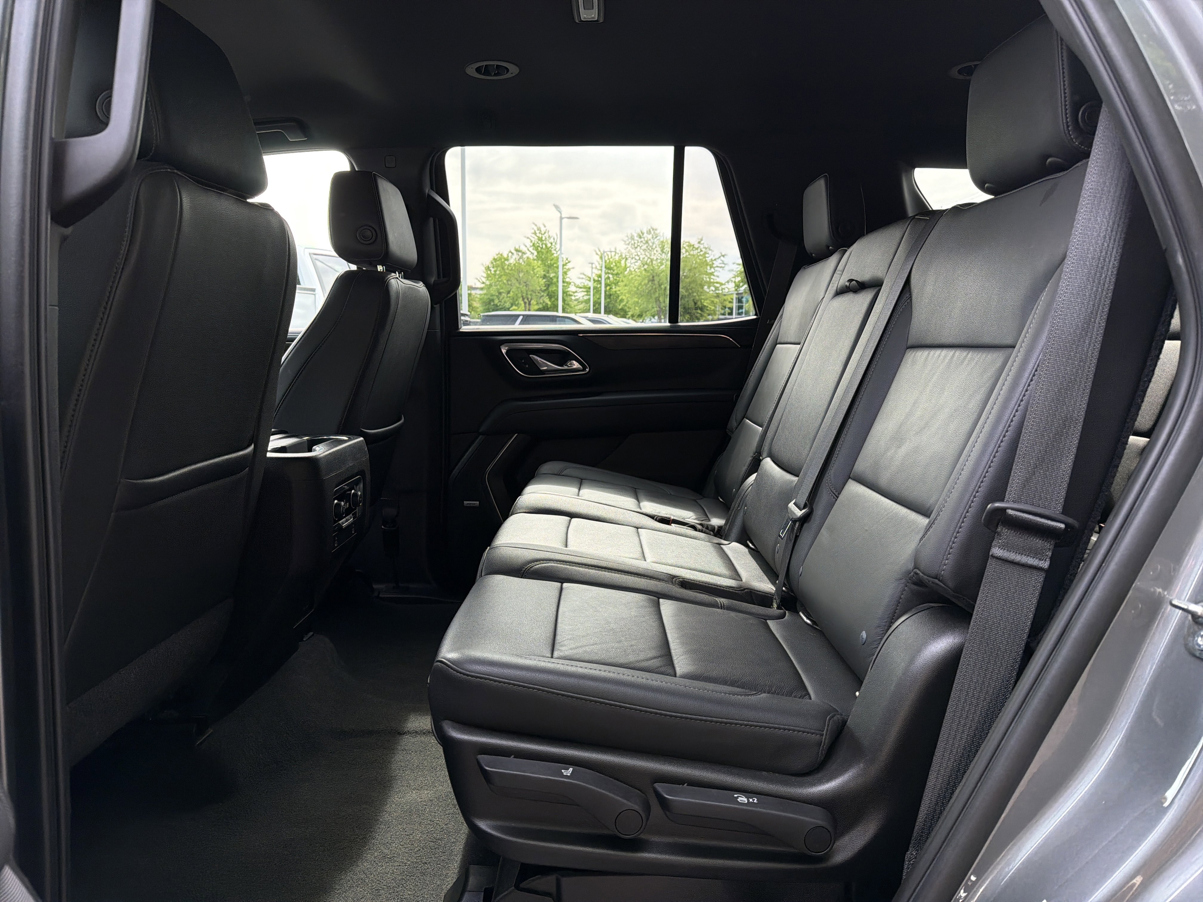 Used 2021 Chevrolet Tahoe LT RWD image 29