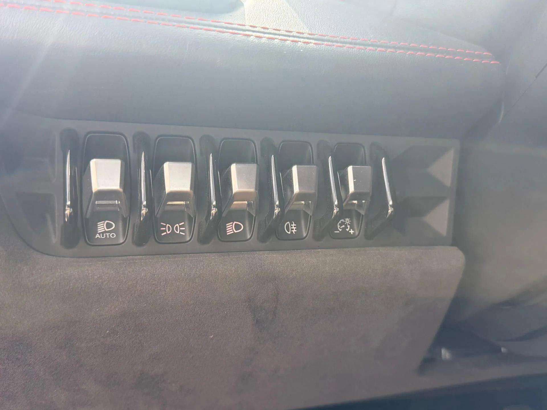 Used 2016 Lamborghini Huracan LP 610-4 image 26