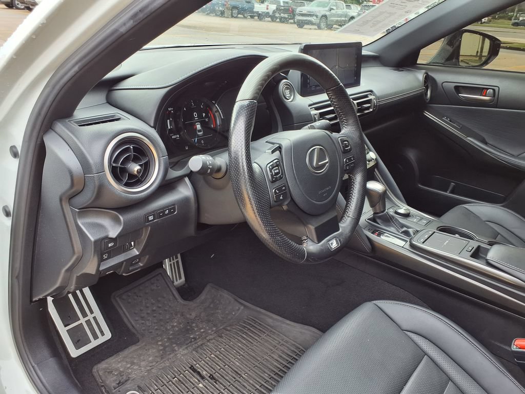Used 2021 Lexus IS 350 F Sport w/ Dynamic Handling Package RWD image 25
