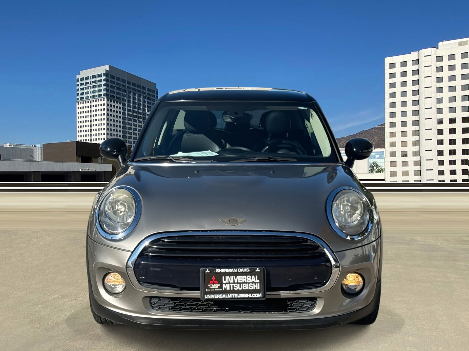 Used 2017 MINI Cooper 4-Door Hardtop image 2