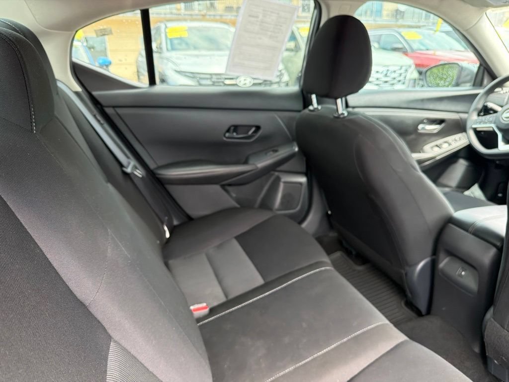 Used 2025 Nissan Sentra SV FWD image 13