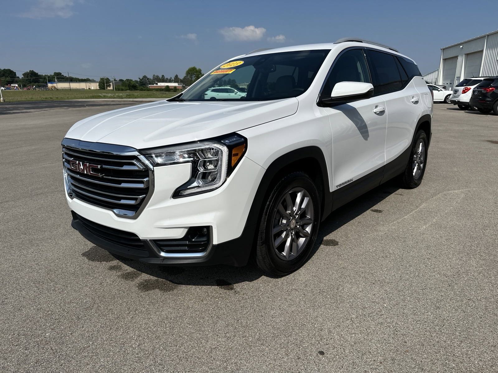 Used 2023 GMC Terrain SLT