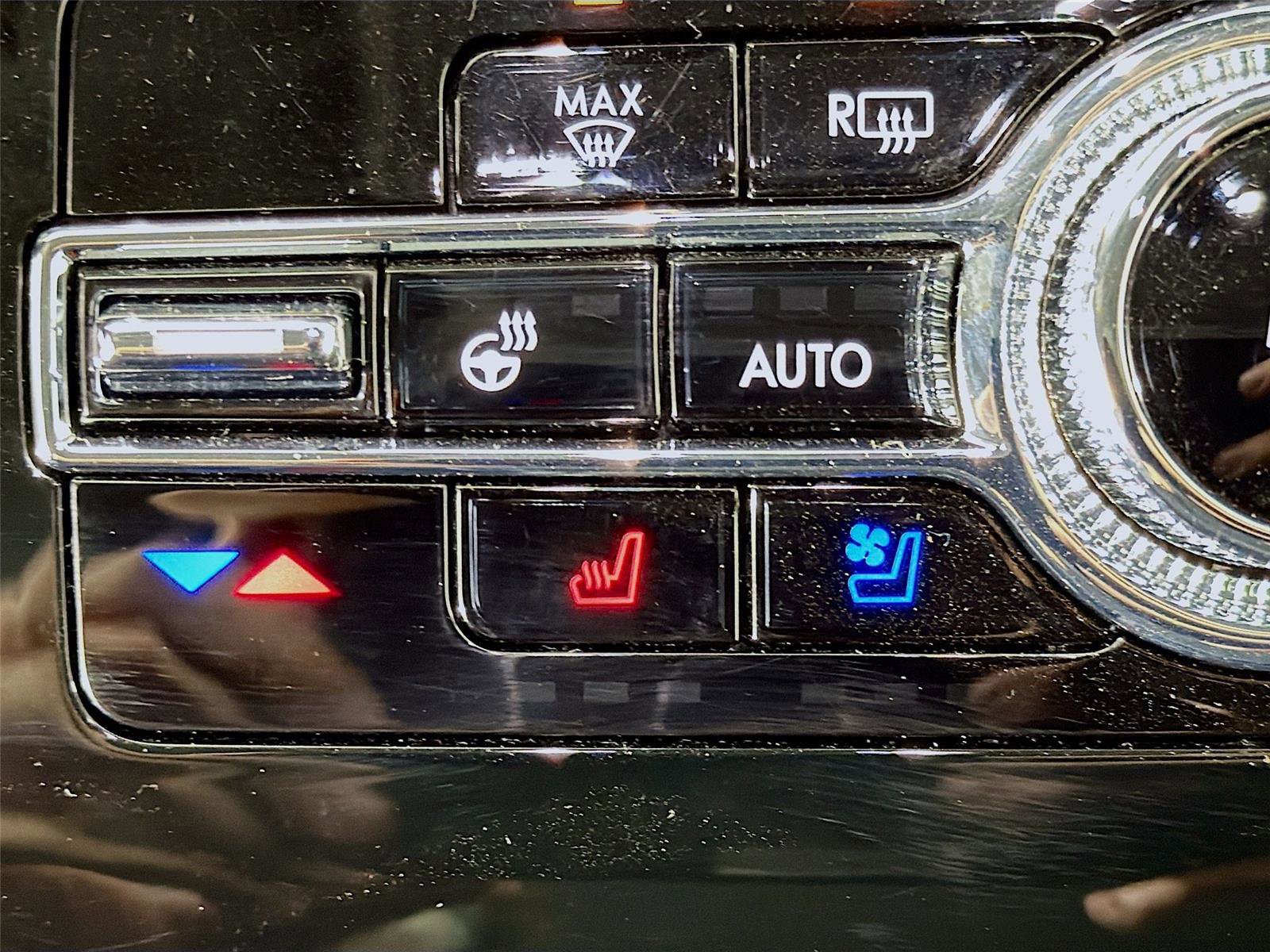 Used 2022 Lincoln Corsair AWD w/ Equipment Group 101A image 21