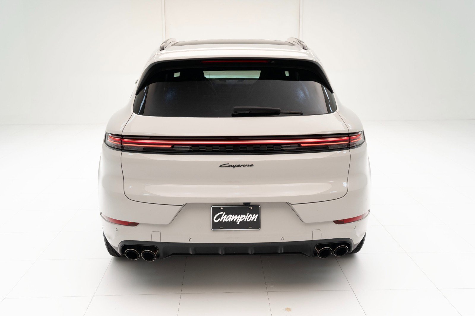 New 2025 Porsche Cayenne image 10