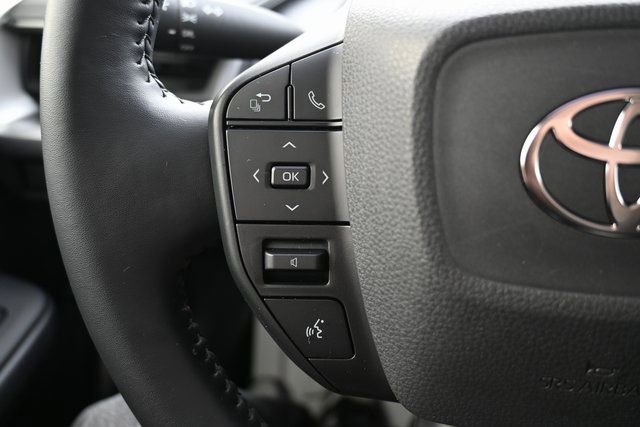 Used 2023 Toyota Prius LE image 35