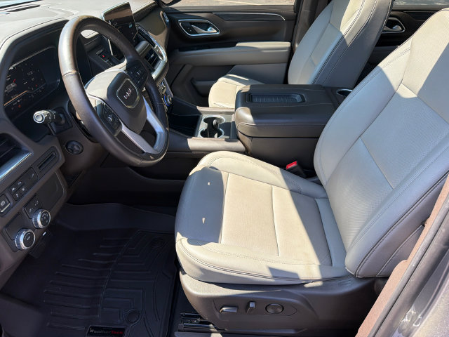 Used 2022 GMC Yukon XL SLT w/ SLT Premium Package RWD image 11