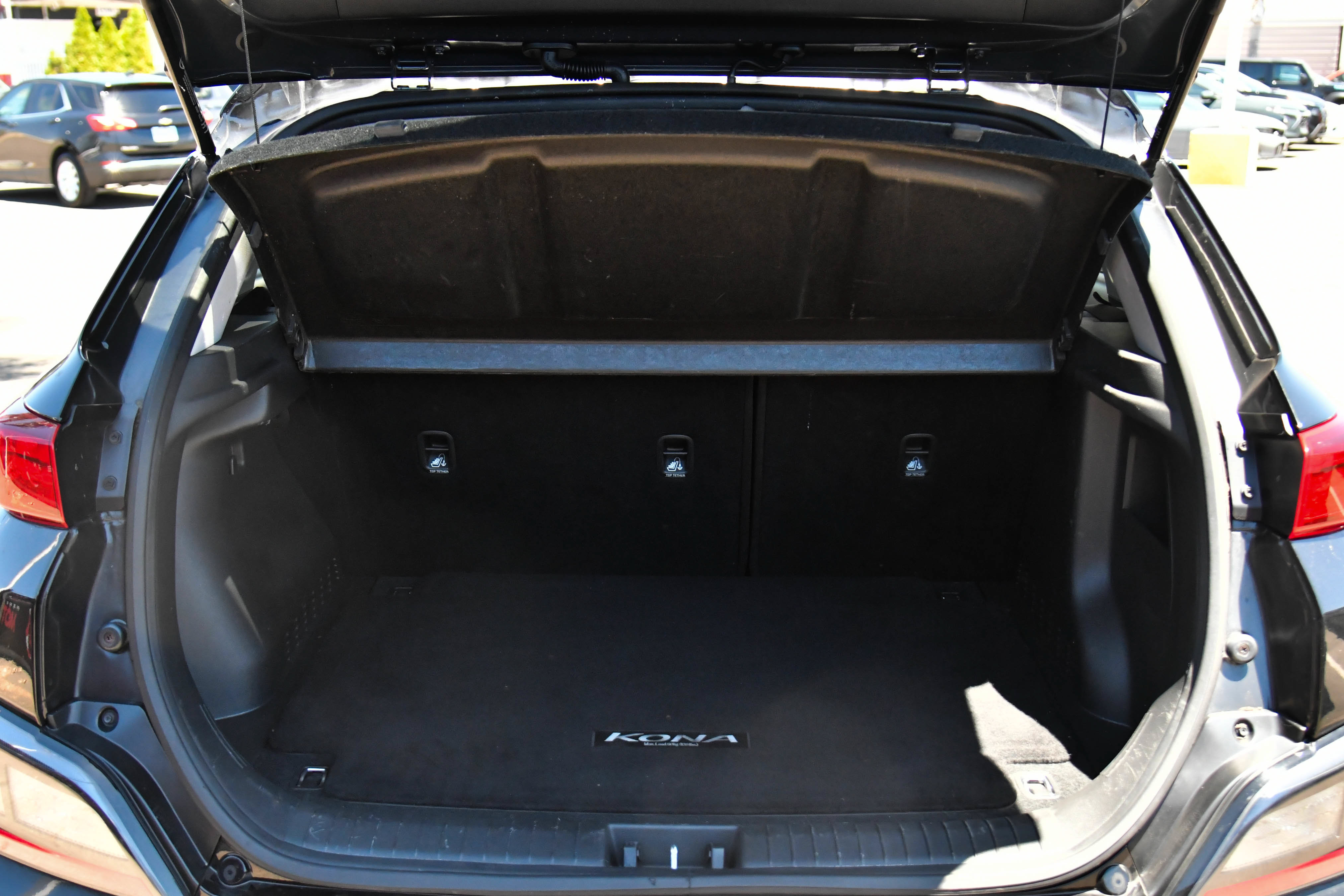 Used 2023 Hyundai Kona SE w/ Cargo Package FWD image 38