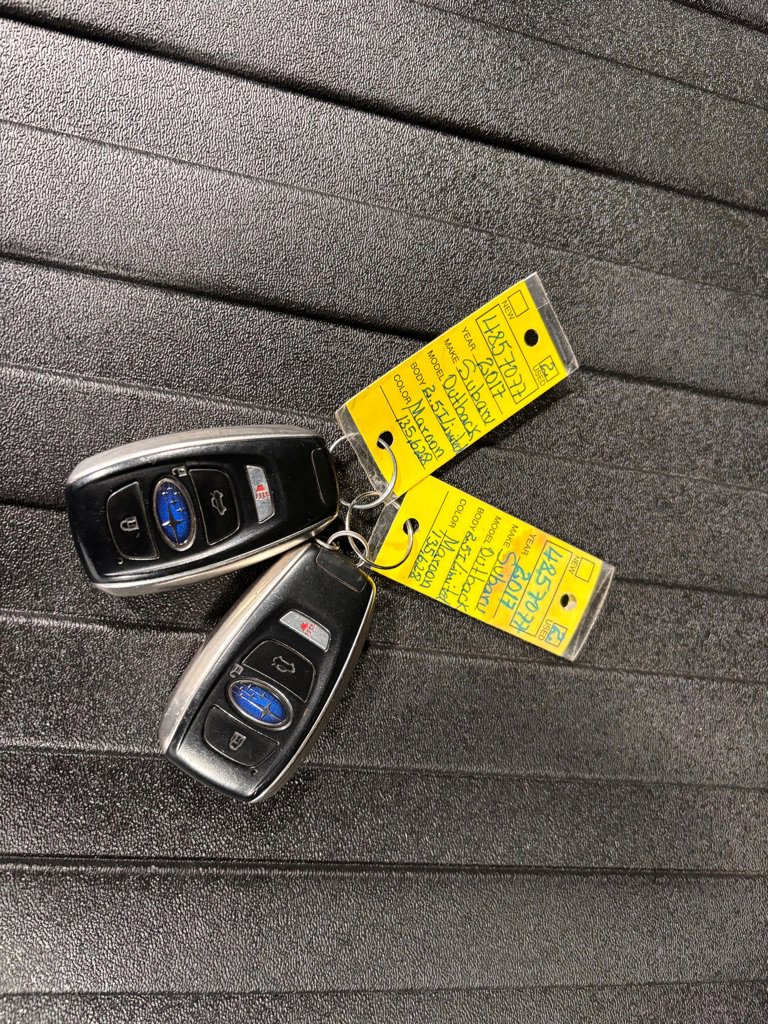 Used 2017 Subaru Outback 2.5i Limited AWD/4WD image 34