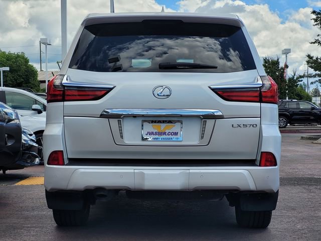 Used 2019 Lexus LX 570 4WD w/ Luxury Package image 7