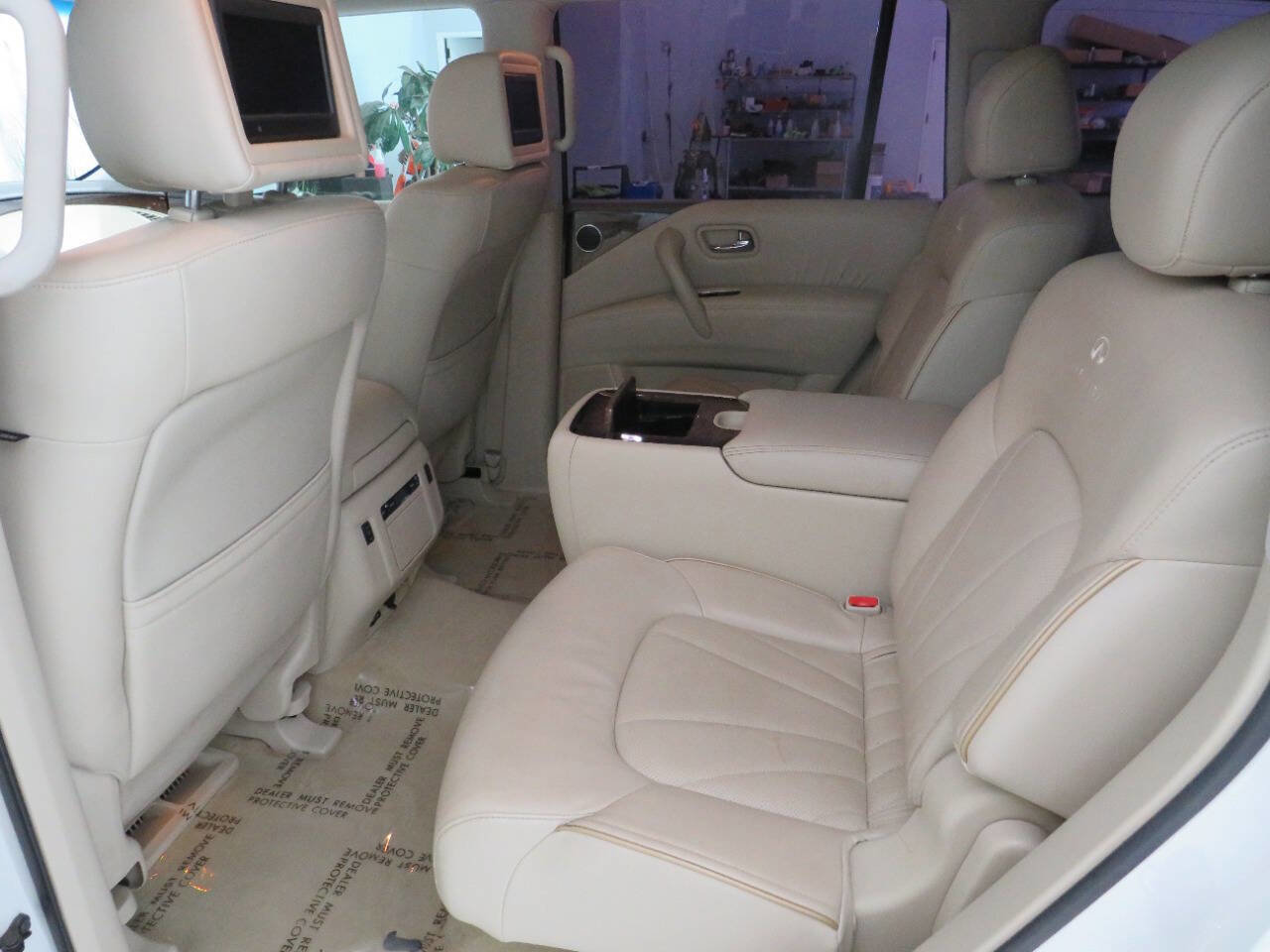 Used 2011 INFINITI QX56 4WD w/ Deluxe Touring Pkg image 13