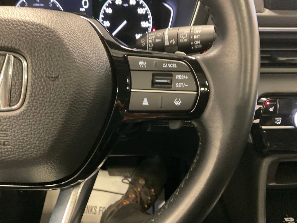 Used 2023 Honda Pilot Touring image 19