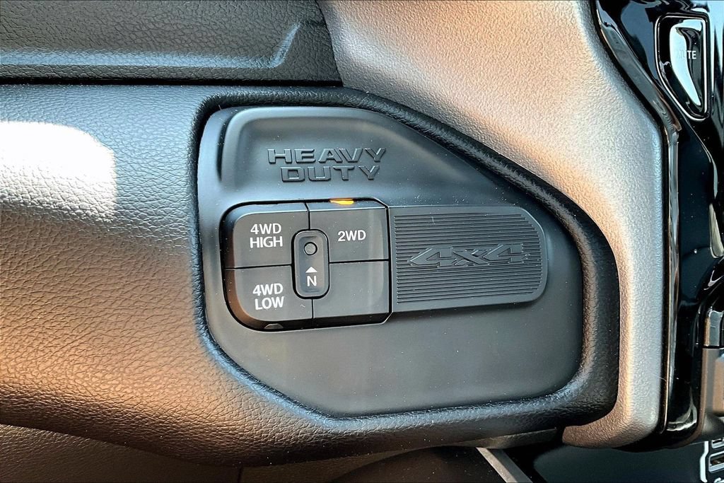 Used 2024 RAM 3500 Big Horn w/ Sport Appearance Package AWD/4WD image 33