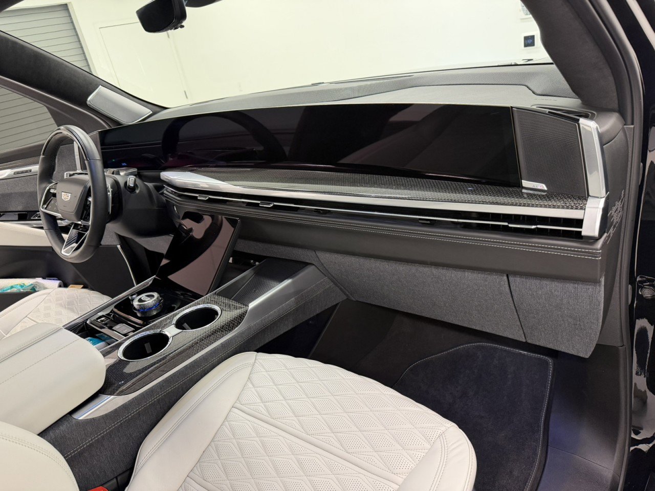 Used 2025 Cadillac Escalade V image 42