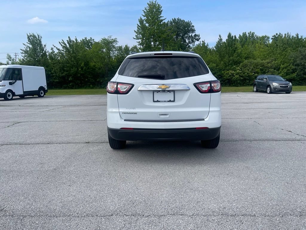 Used 2017 Chevrolet Traverse LS FWD image 4
