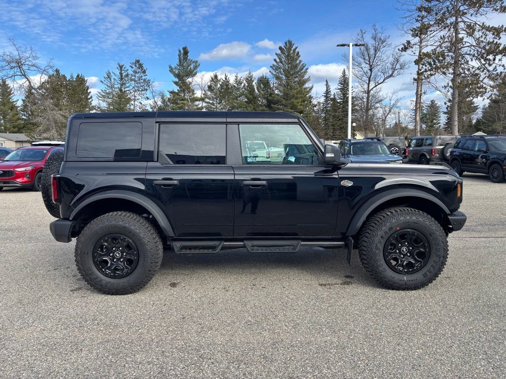 Used 2024 Ford Bronco Wildtrak image 2