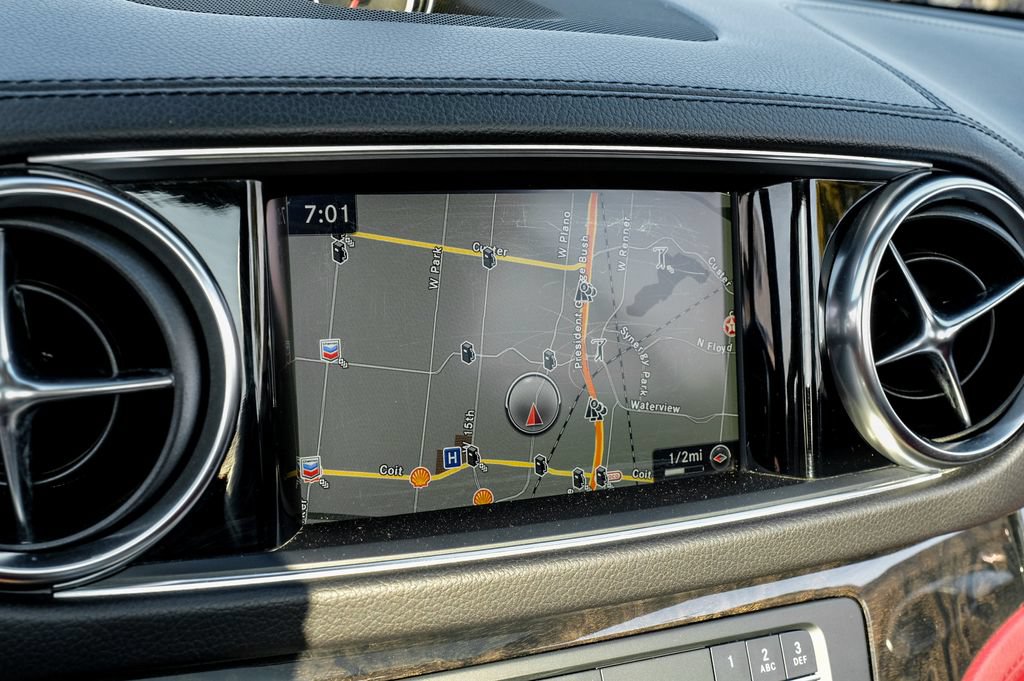 Used 2018 Mercedes-Benz SL 550 image 16