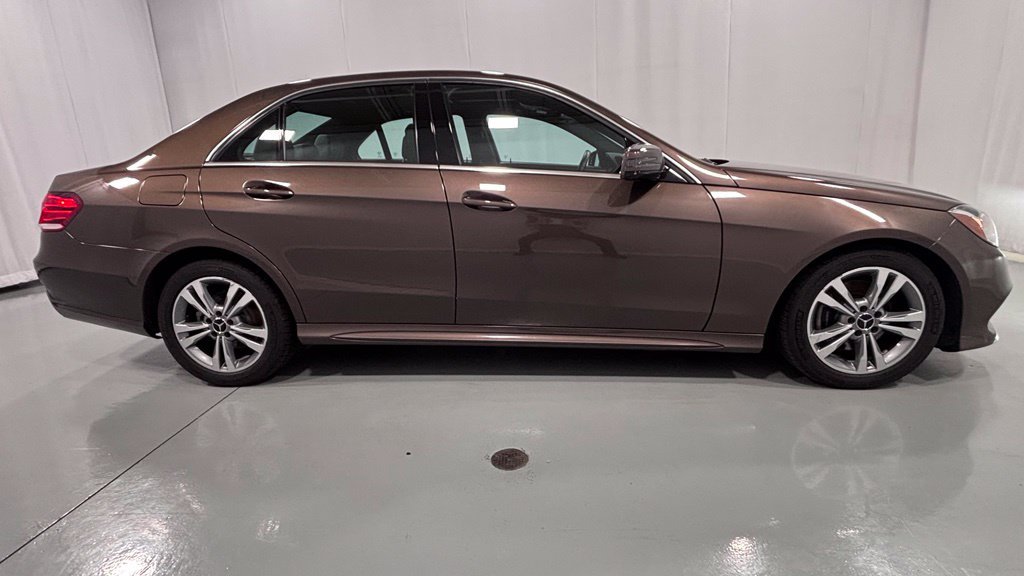 Used 2014 Mercedes-Benz E 350 4MATIC Sedan image 5
