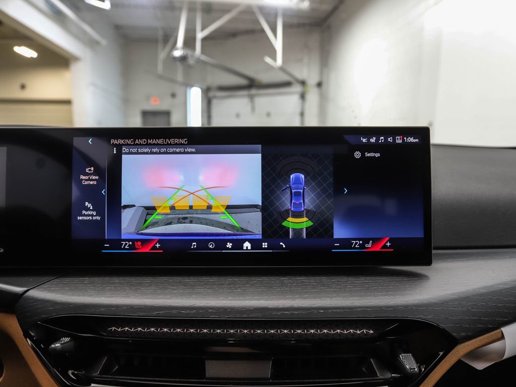 New 2026 BMW 330i xDrive Sedan w/ M Sport Package image 18