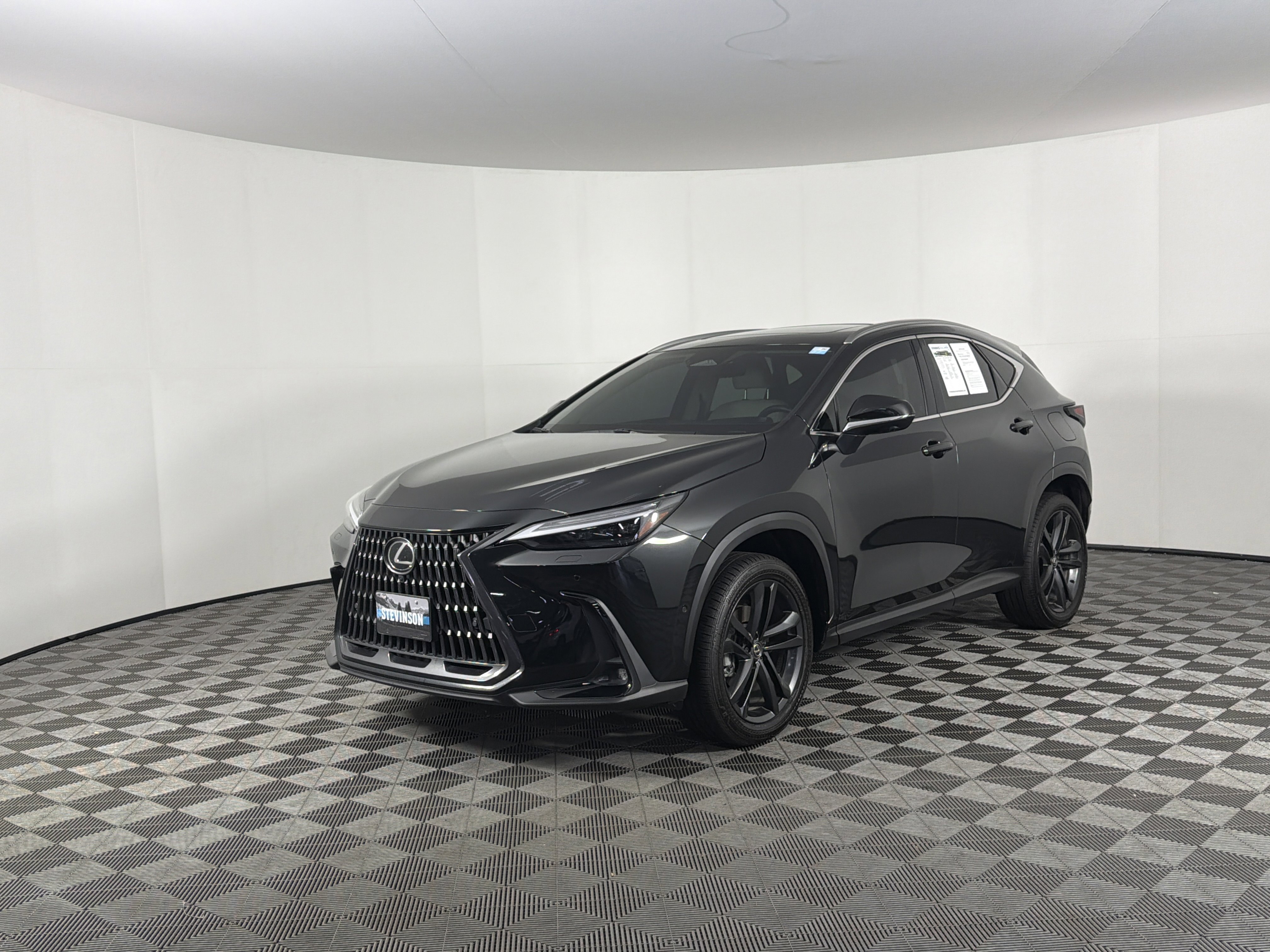 Used 2025 Lexus NX 450h+ AWD w/ Accessory Package (Z1) image 3