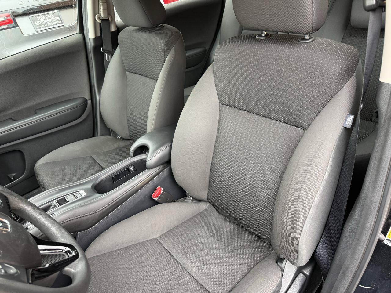 Used 2019 Honda HR-V LX image 6