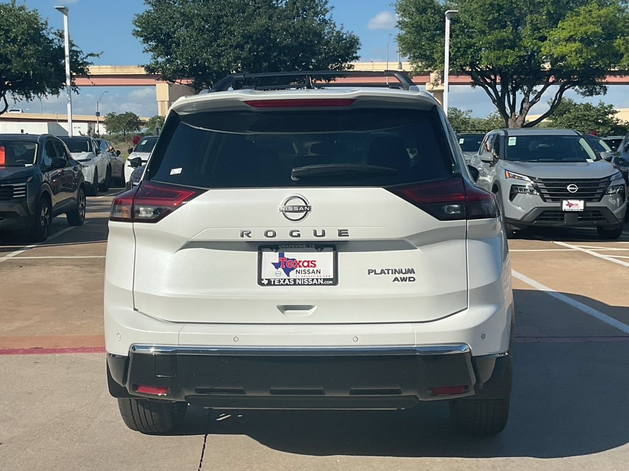 New 2026 Nissan Rogue Platinum AWD/4WD image 5