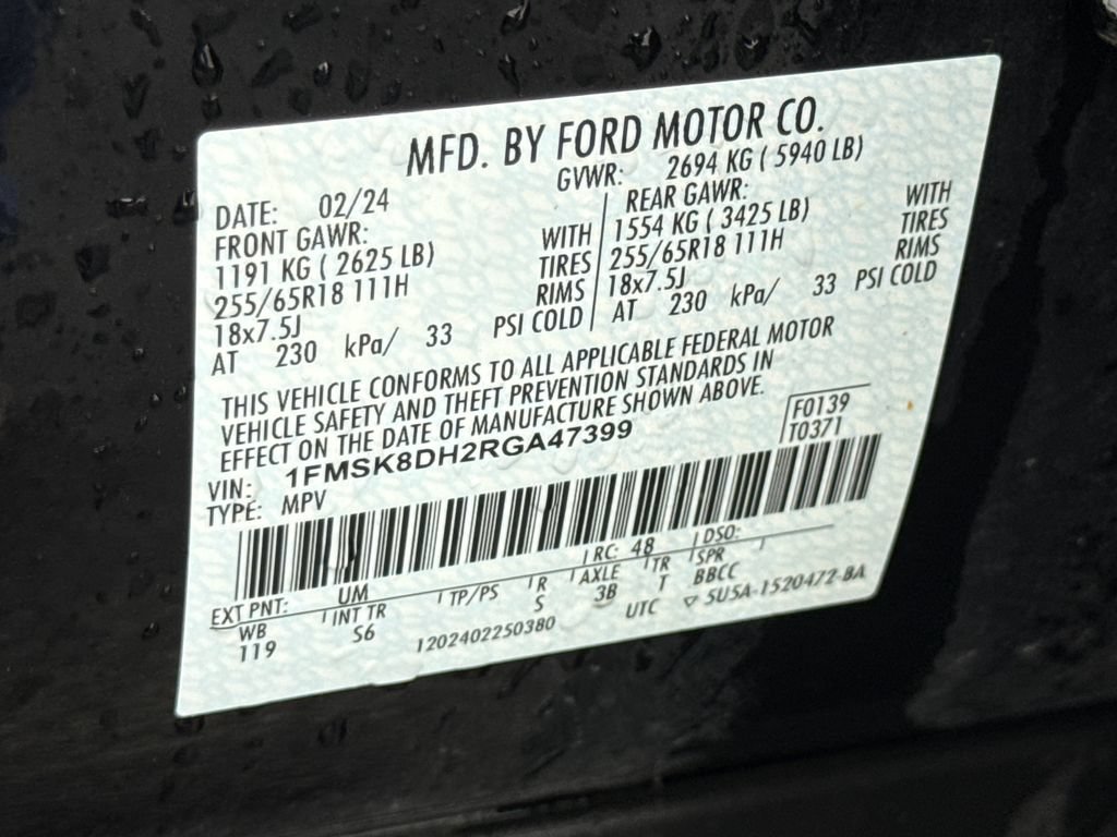 Used 2024 Ford Explorer XLT w/ Equipment Group 202A AWD/4WD image 31