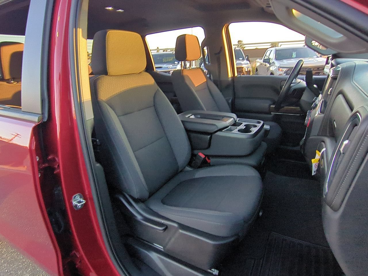 Used 2022 Chevrolet Silverado 1500 RST w/ Z71 Off-Road Package AWD/4WD image 26