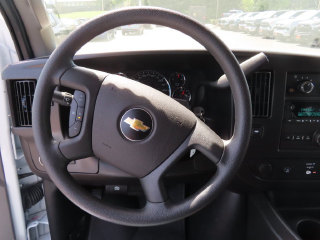 Used 2025 Chevrolet Express 3500 LT w/ LT Preferred Equipment Group RWD image 17