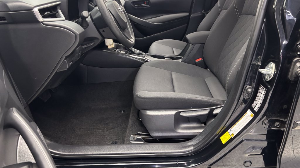 Used 2026 Toyota Corolla LE AWD/4WD image 12