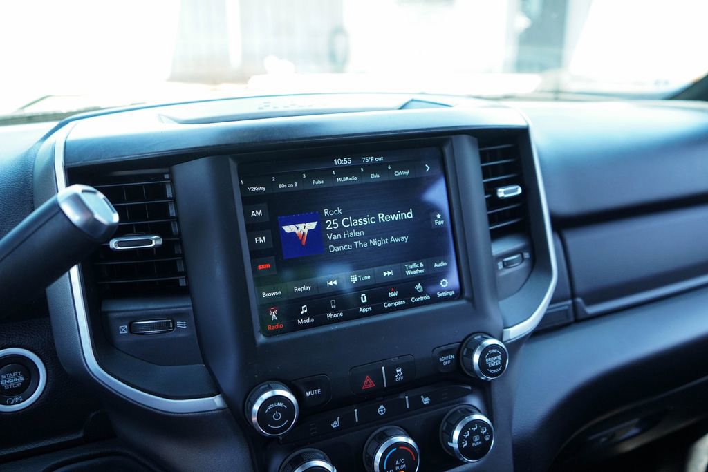 Used 2020 RAM 3500 Big Horn w/ Night Edition image 28