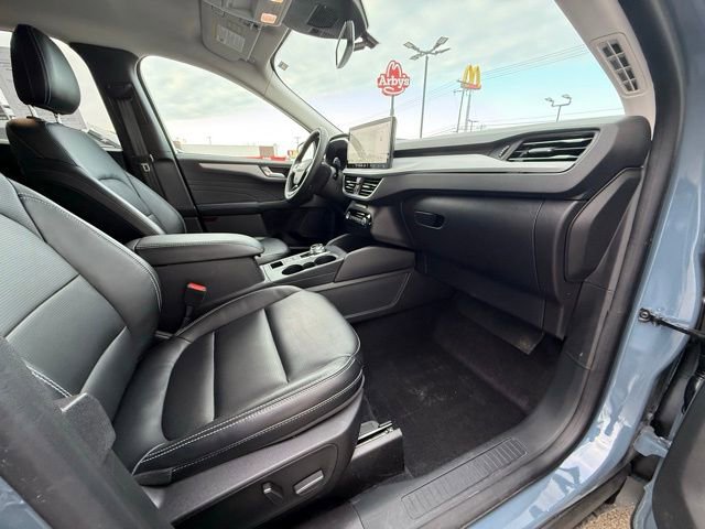 Used 2023 Ford Escape Platinum image 26