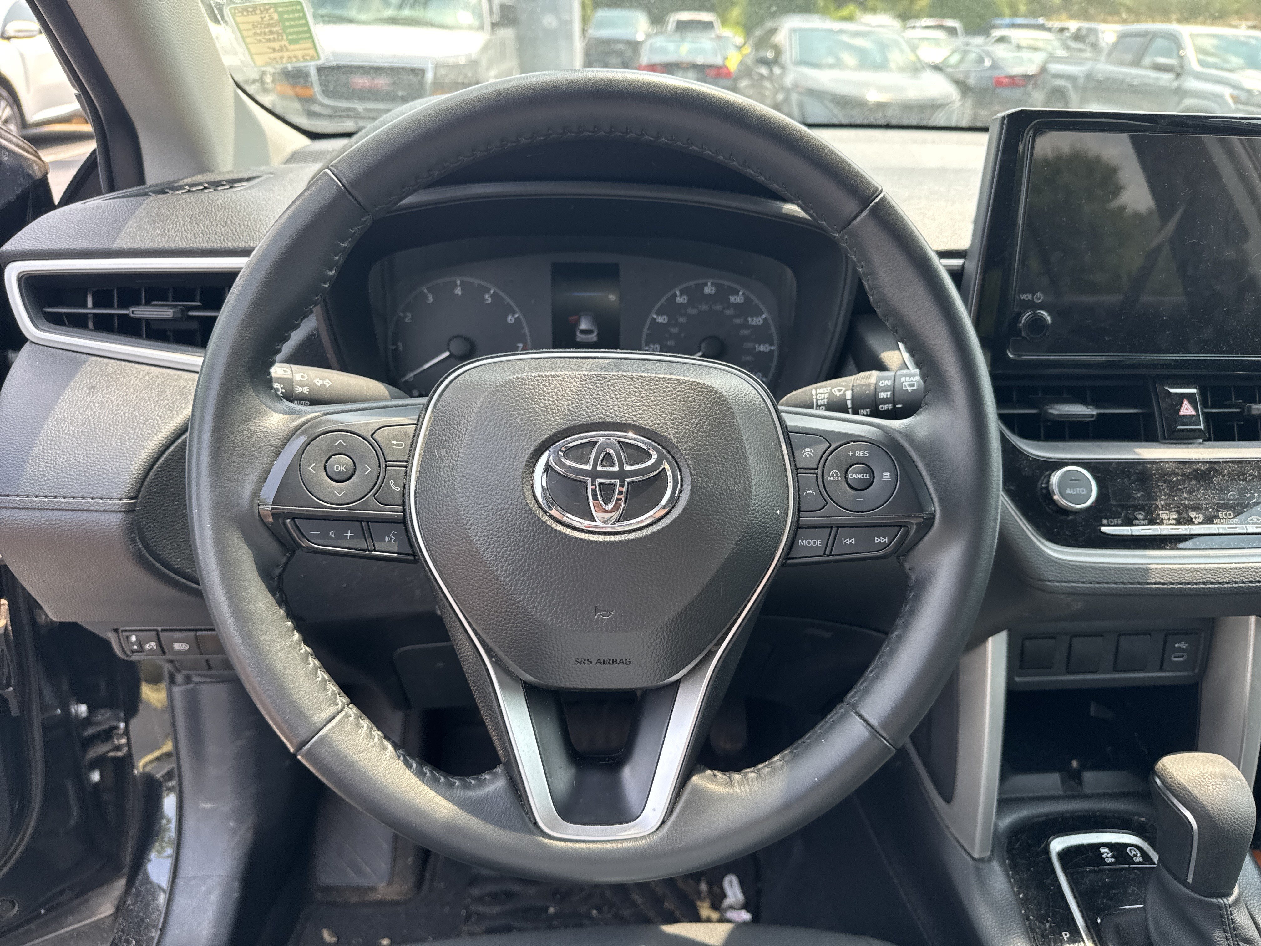Used 2024 Toyota Corolla Cross LE AWD/4WD image 6