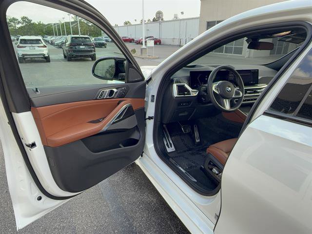 Certified 2026 BMW X6 M60i AWD/4WD image 7