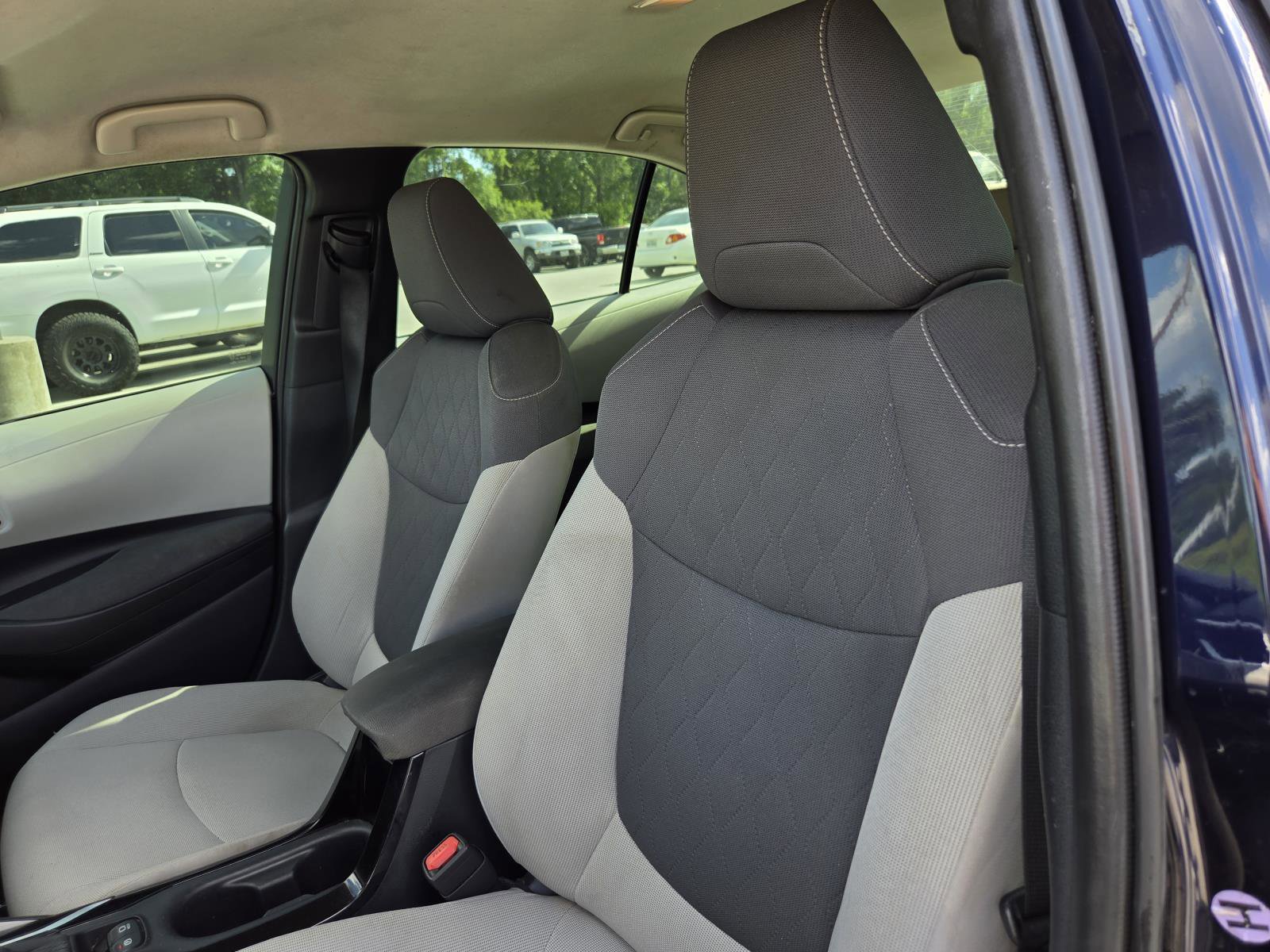 Used 2021 Toyota Corolla LE FWD image 11