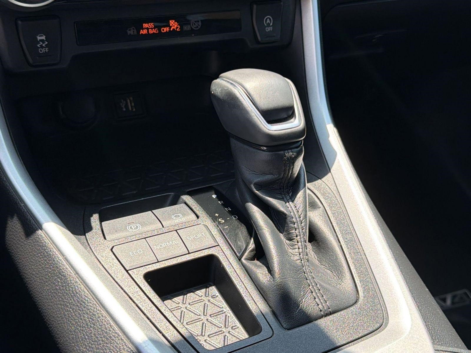 Used 2023 Toyota RAV4 XLE Premium FWD image 18