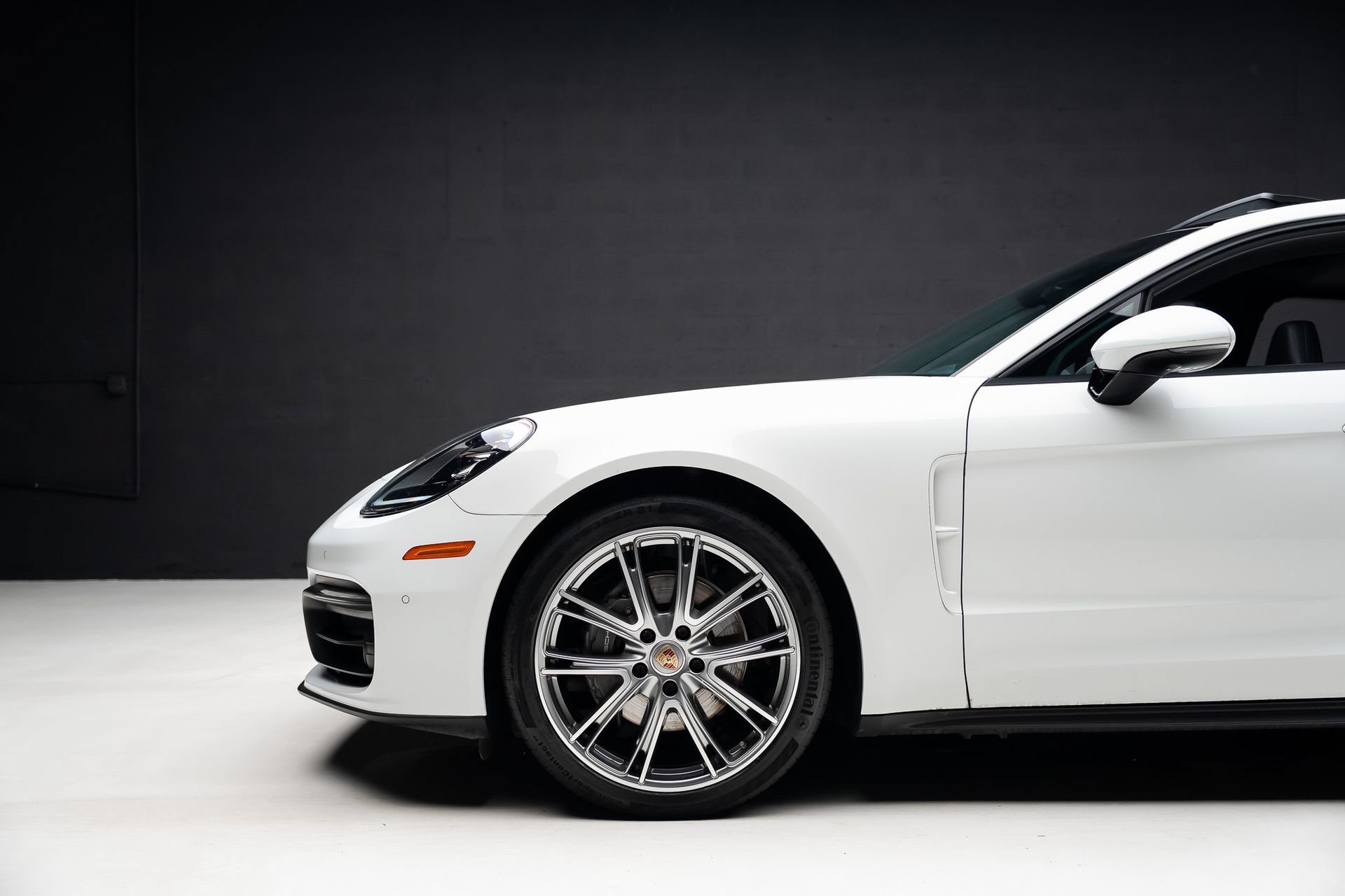 Used 2023 Porsche Panamera 4 AWD/4WD image 18
