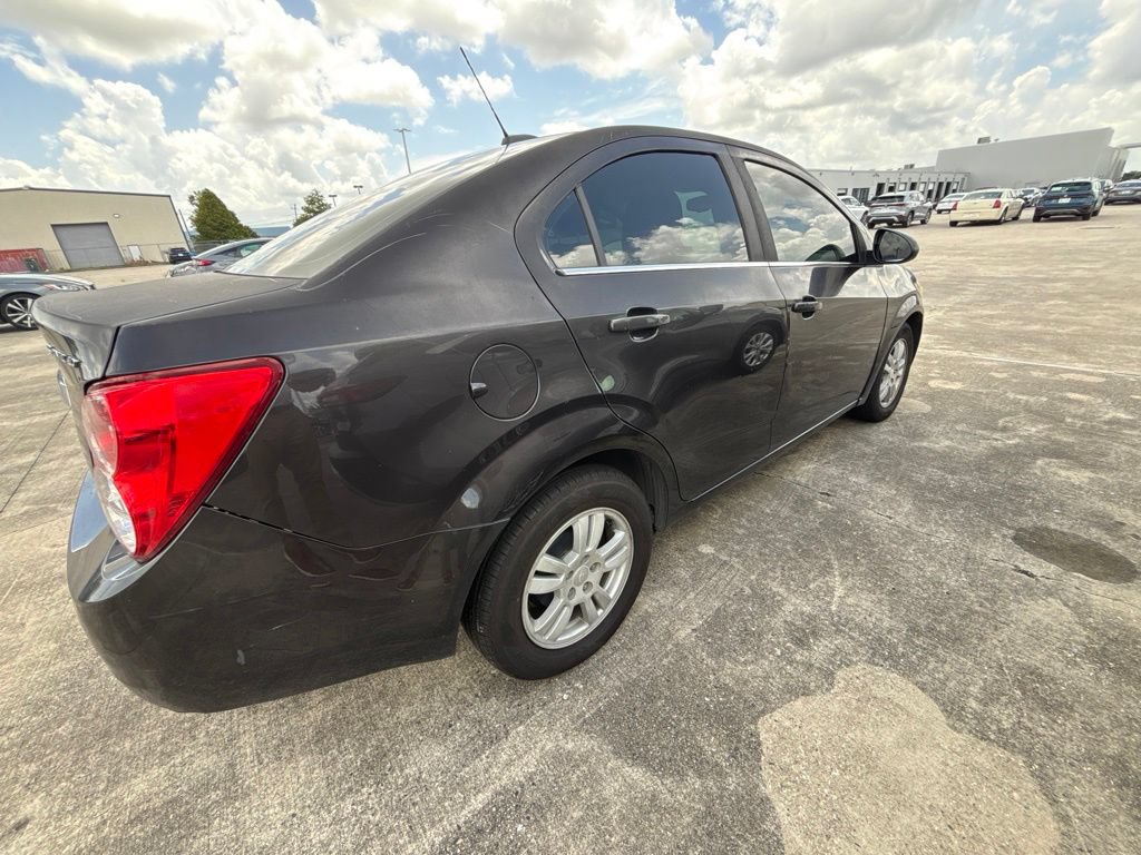 Used 2016 Chevrolet Sonic LT FWD image 4