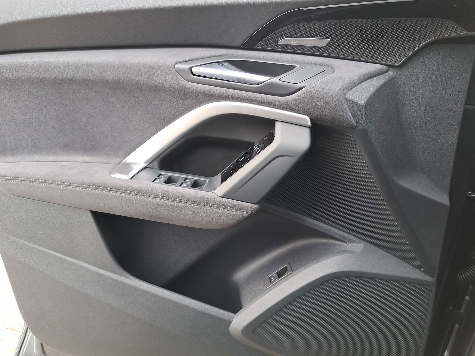 New 2025 Audi SQ5 Premium Plus image 26