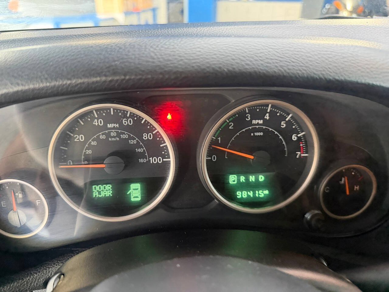 Used 2017 Jeep Wrangler Unlimited Sahara AWD/4WD image 17