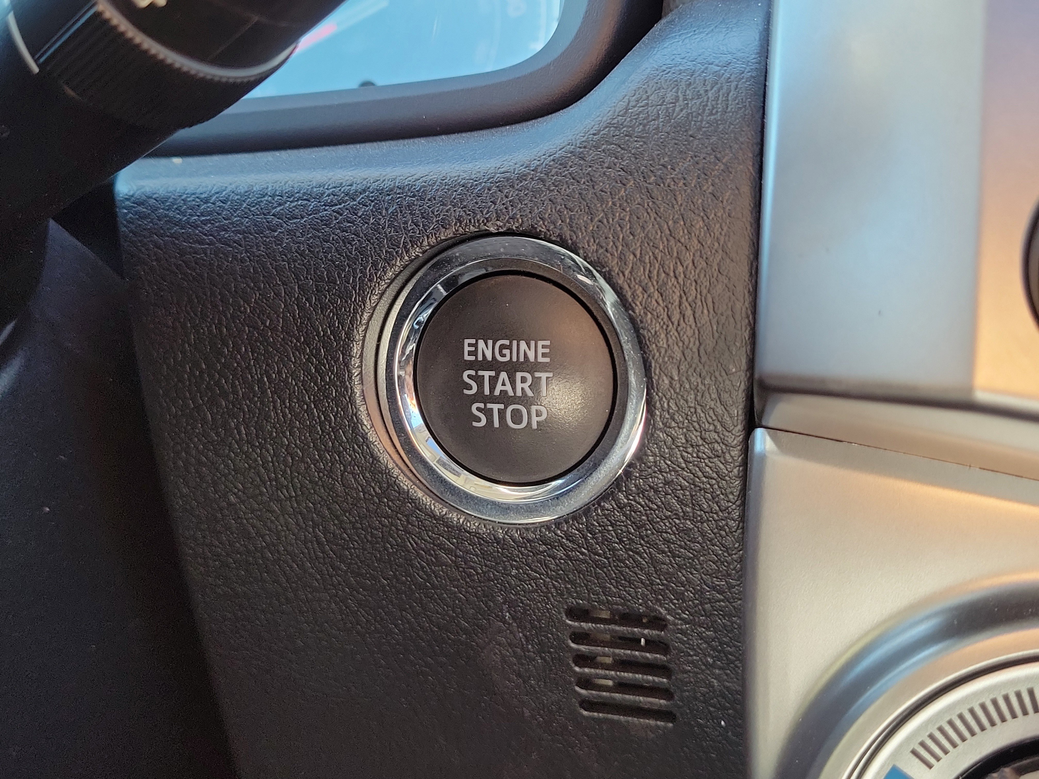 Used 2024 Toyota 4Runner Limited image 28