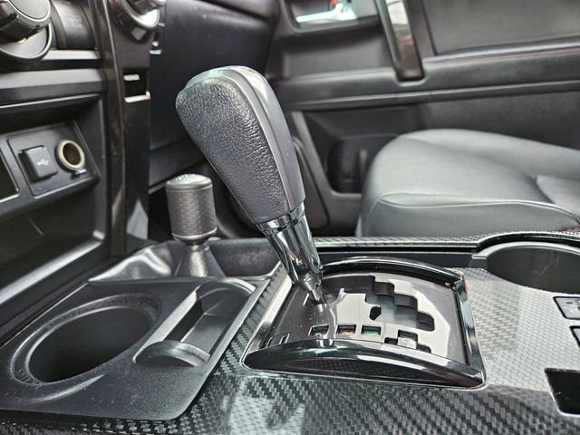Used 2020 Toyota 4Runner Venture w/ Moonroof Package image 26