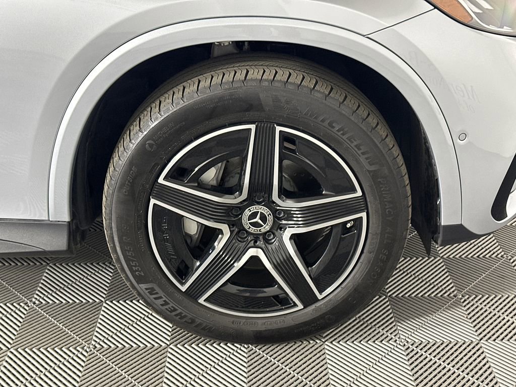Certified 2025 Mercedes-Benz GLC 300 4MATIC image 13