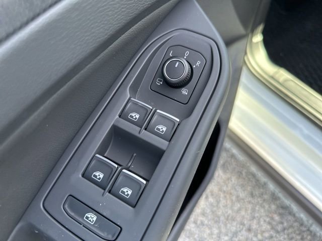 New 2026 Volkswagen GTI SE FWD image 14