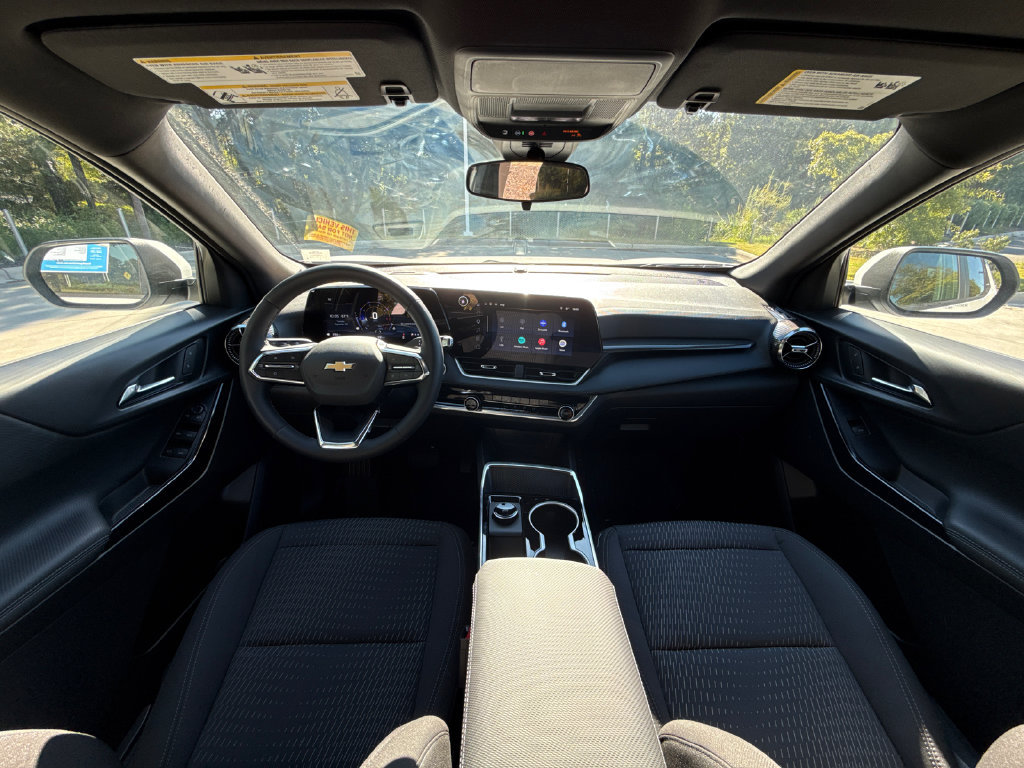 Used 2026 Chevrolet Equinox LT FWD image 16