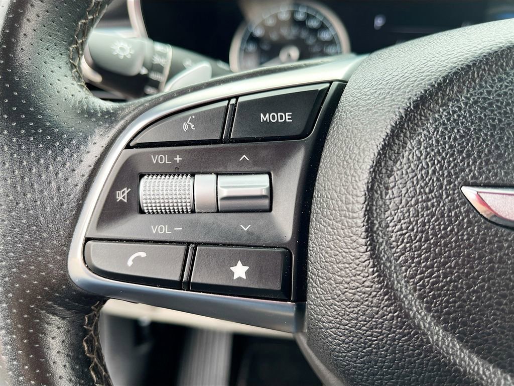 Used 2023 Genesis G70 2.0T image 10