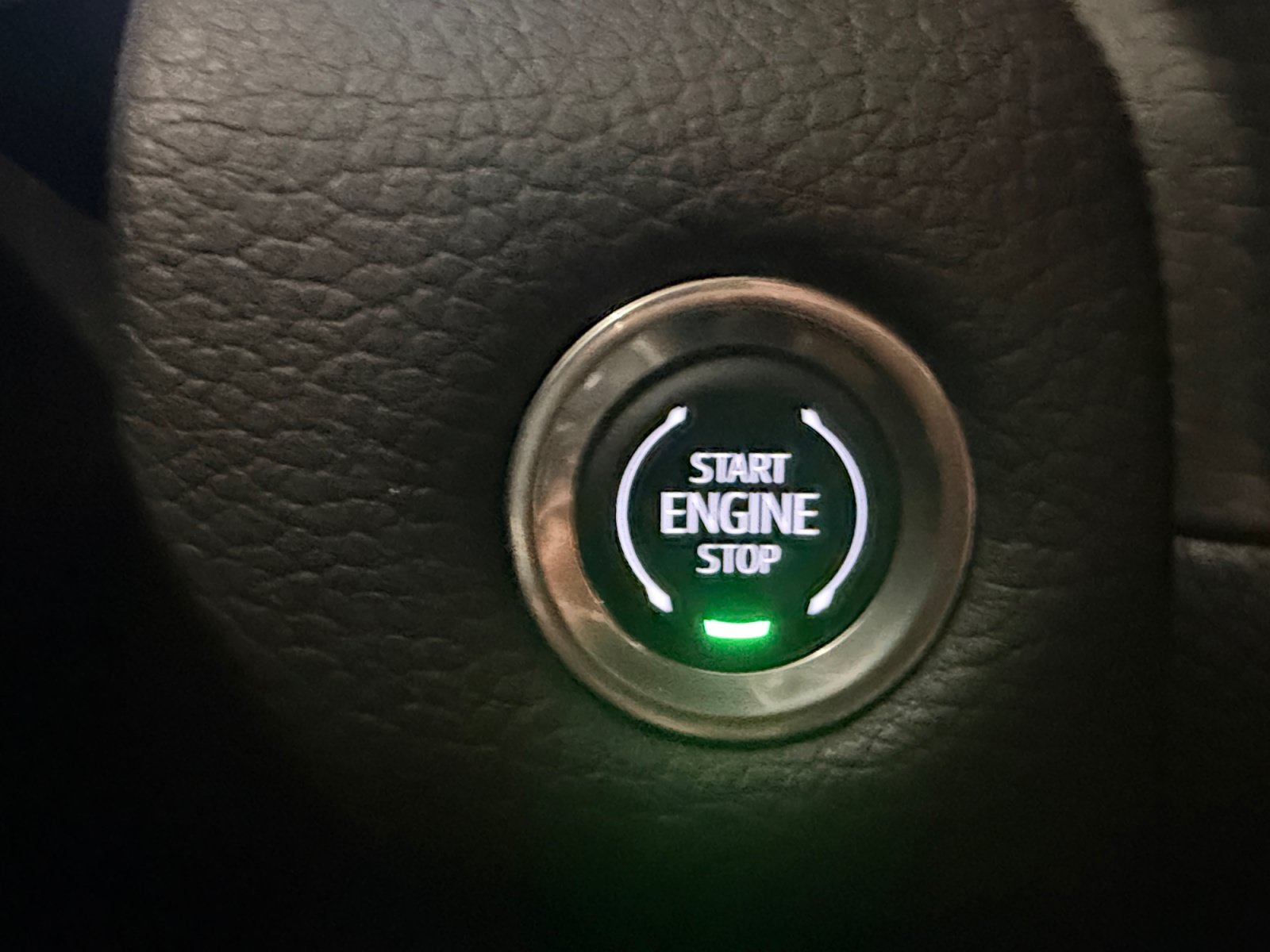 Used 2024 GMC Yukon XL Denali w/ Advanced Technology Package RWD image 23